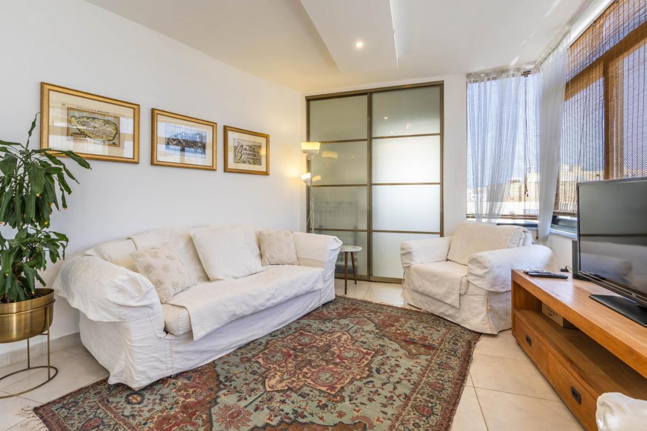 Large Terrace Penthouse Sliema Appartement Buitenkant foto