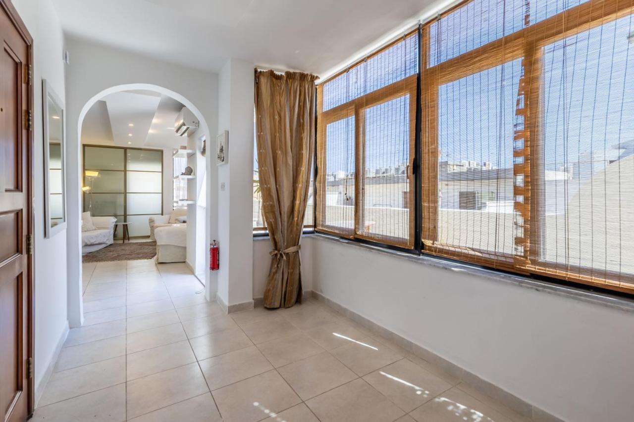Large Terrace Penthouse Sliema Appartement Buitenkant foto